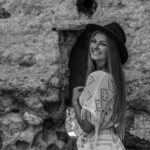 Meet your Posher, Ashley